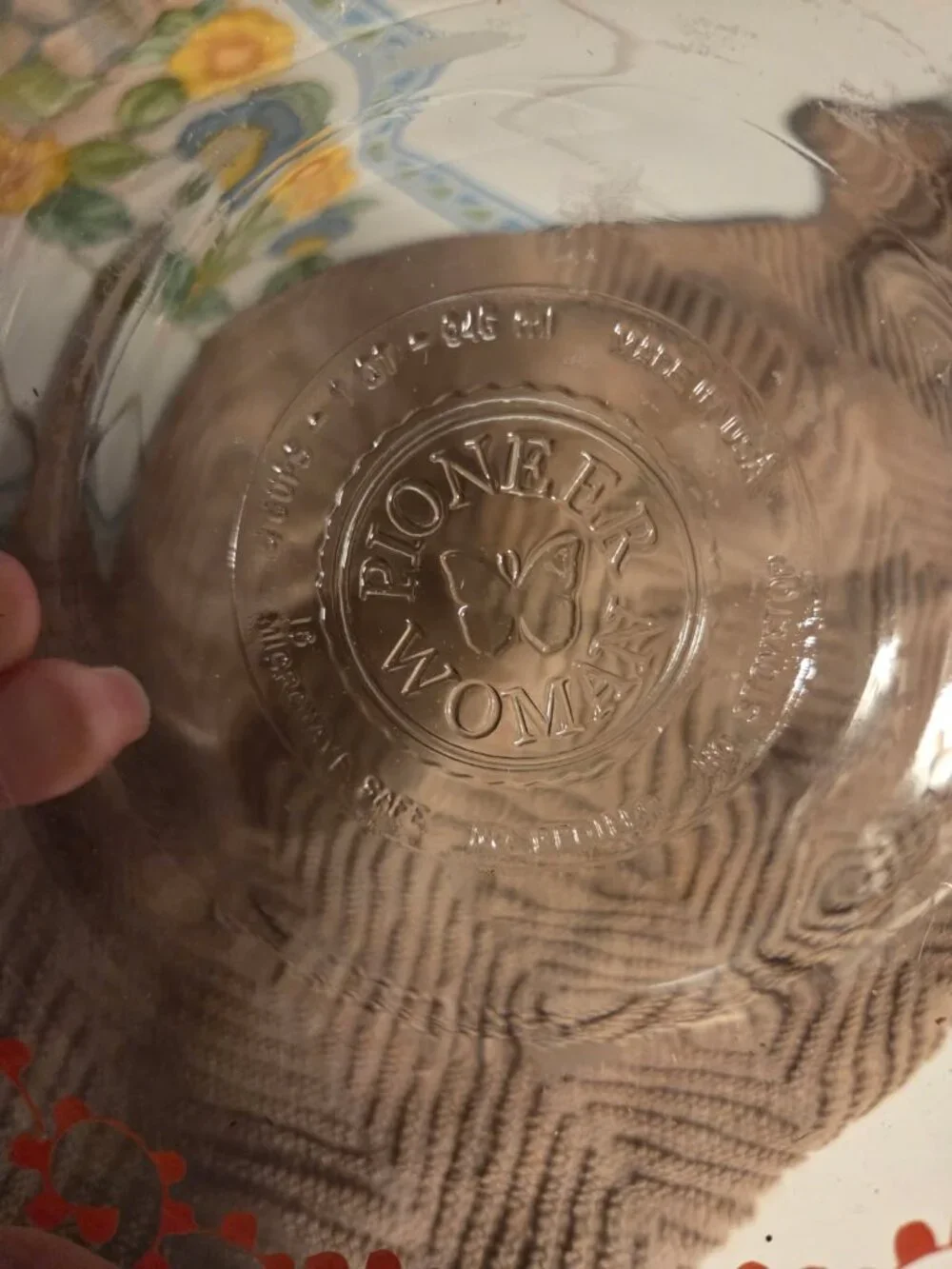 Pioneer Woman - 1 quart serving bowl - floral swirls and dots